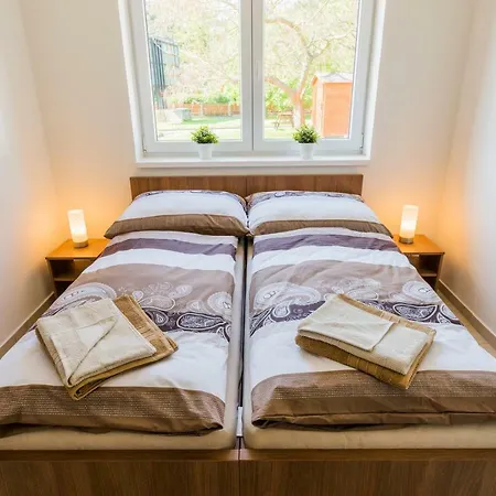 Guest house Piranha Melnik