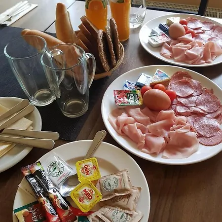 Guest house Piranha 3*