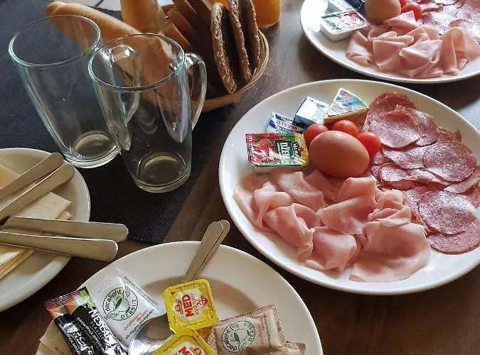 Гостевой дом Piranha 3*